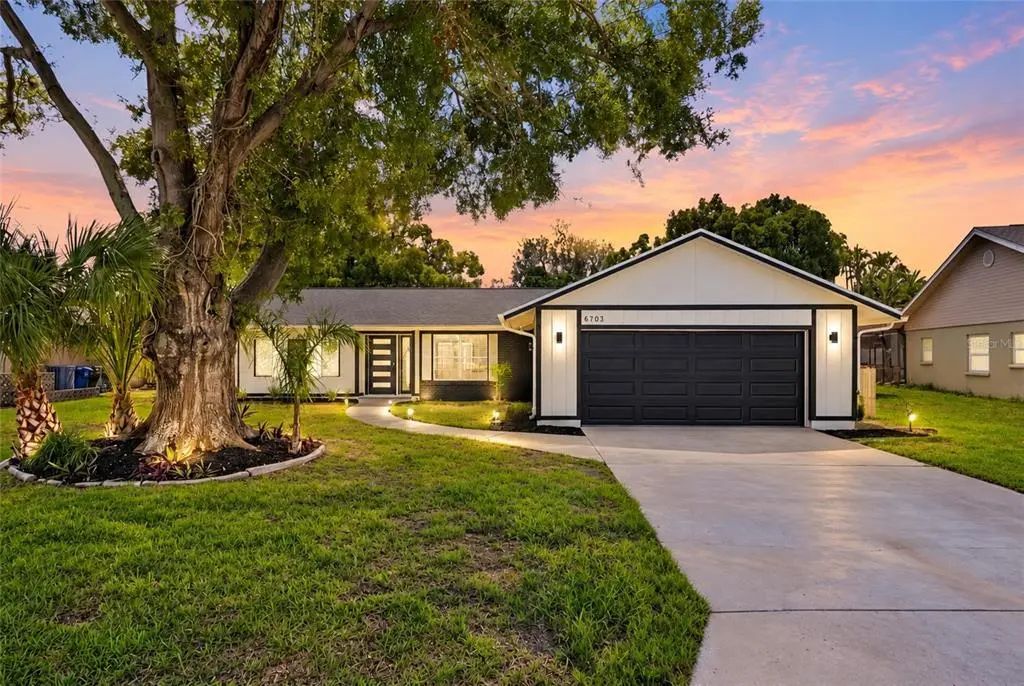 6703 Pointe West Boulevard, BRADENTON