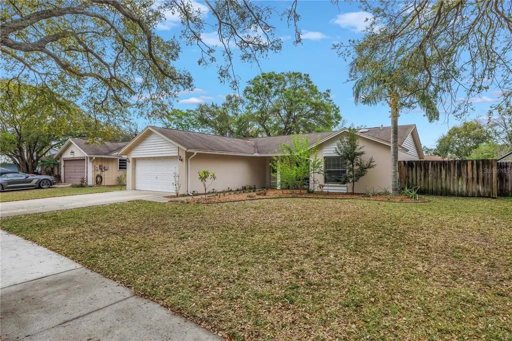 4806 Country Hills Drive, TAMPA