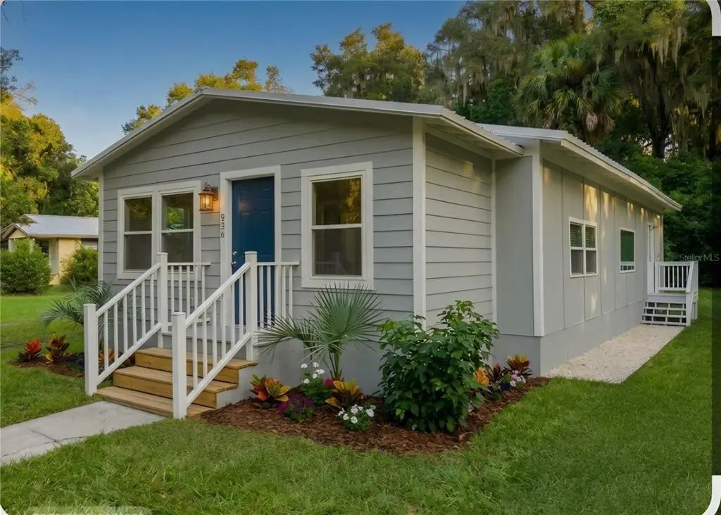 936 Lake Argenta Drive, CRESCENT CITY