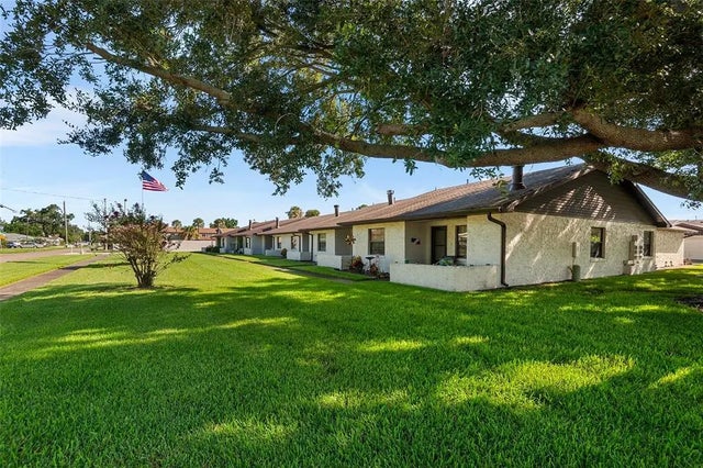 2488 Hartridge Point Dr W, WINTER HAVEN