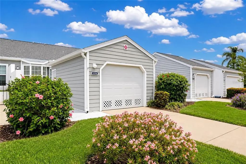 1216 Spoonbill Landings Circle, BRADENTON