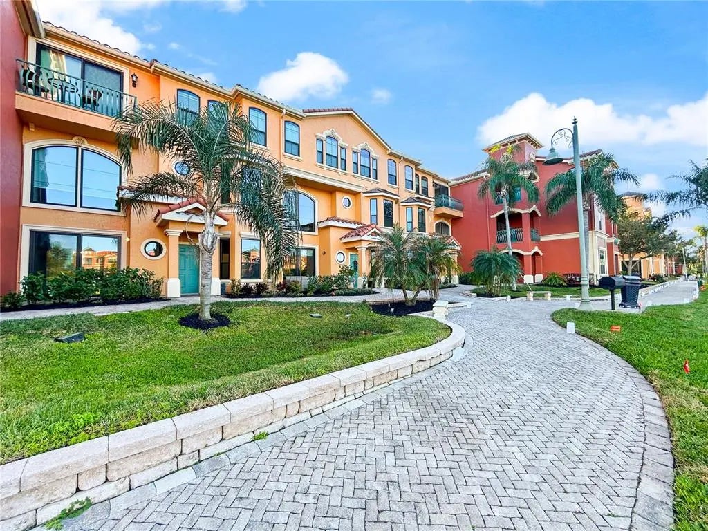 2746 Via Tivoli 115b, CLEARWATER