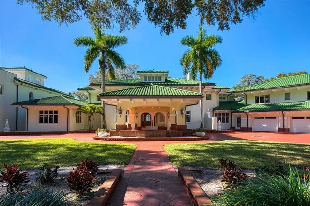 802 Druid Road S, CLEARWATER