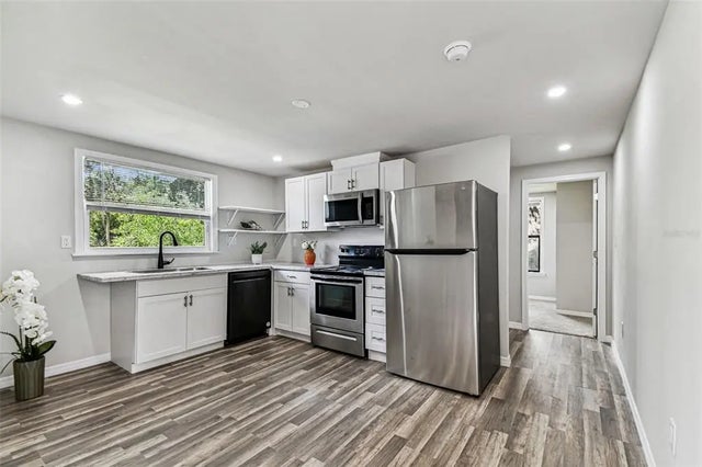 1006 E 26th Avenue, TAMPA