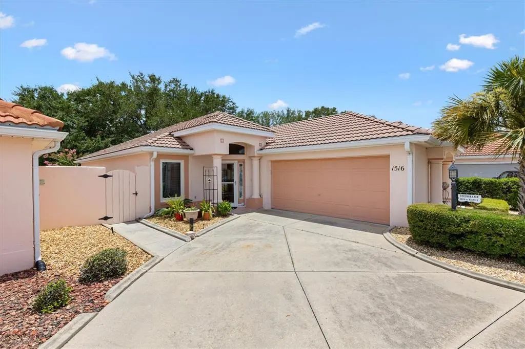 1516 Martinez Drive, LADY LAKE