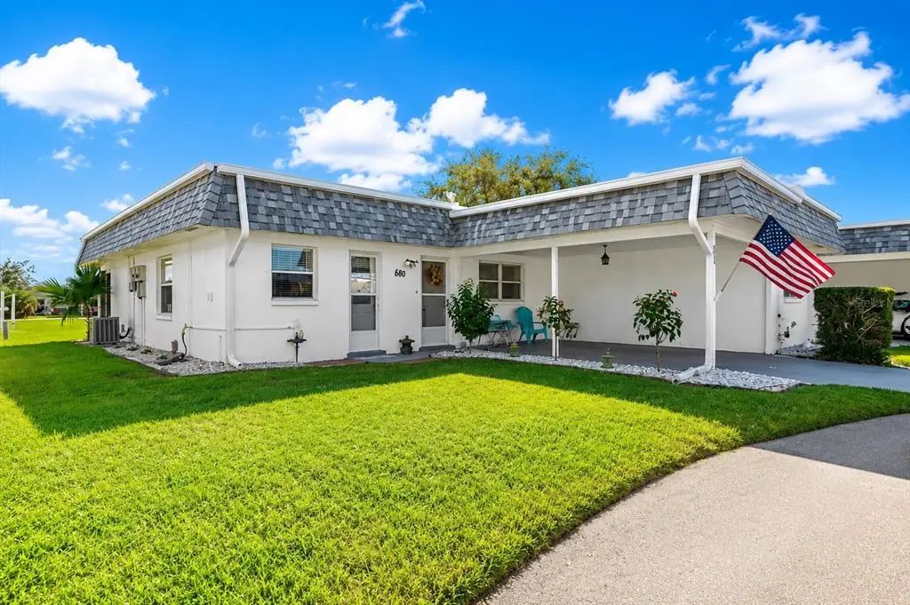 680 Circlewood Drive W3, VENICE
