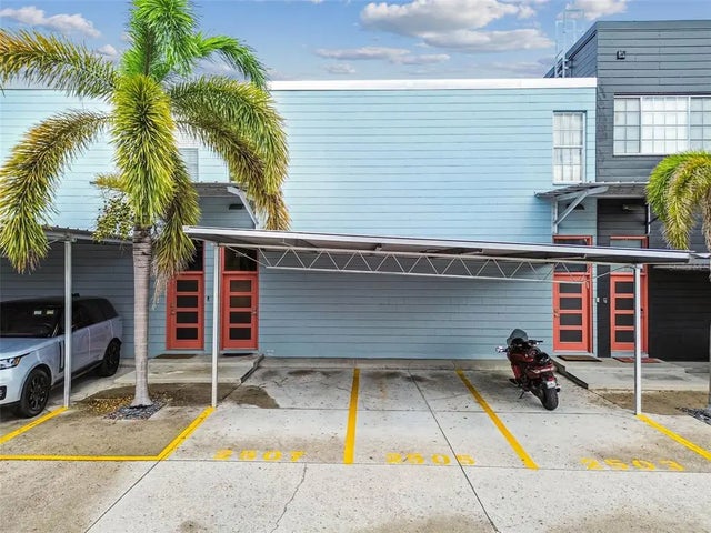 2505 W Azeele Street, TAMPA