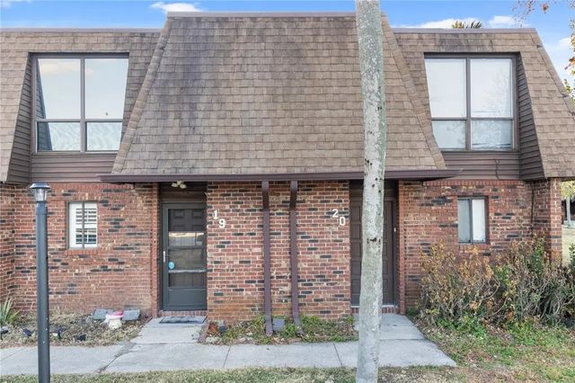 1836 N Crystal Lake Drive 19, LAKELAND