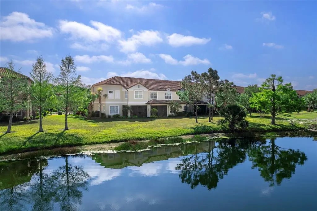 8142 Miramar Way, LAKEWOOD RANCH