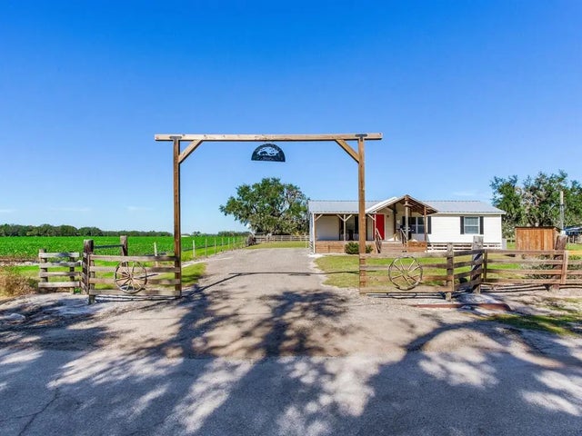 11312 Colding Road, WIMAUMA