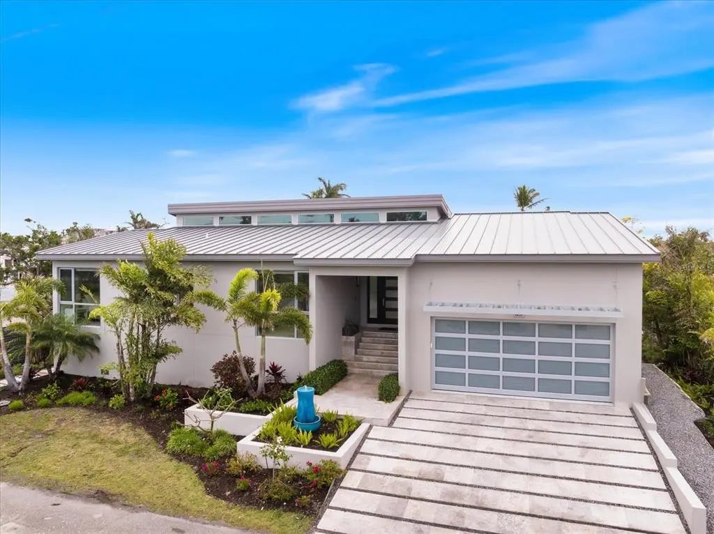 600 De Narvaez Drive, LONGBOAT KEY
