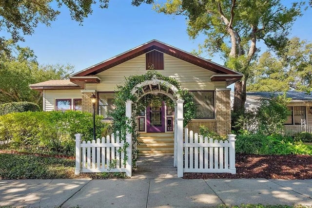 1104 12th Street, ST PETERSBURG