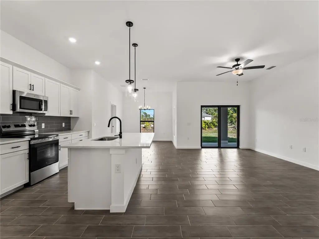 Gulf Shores Realty: 12 4c2c2b2e8ea95c37f51bfbf69cc6dbbb l