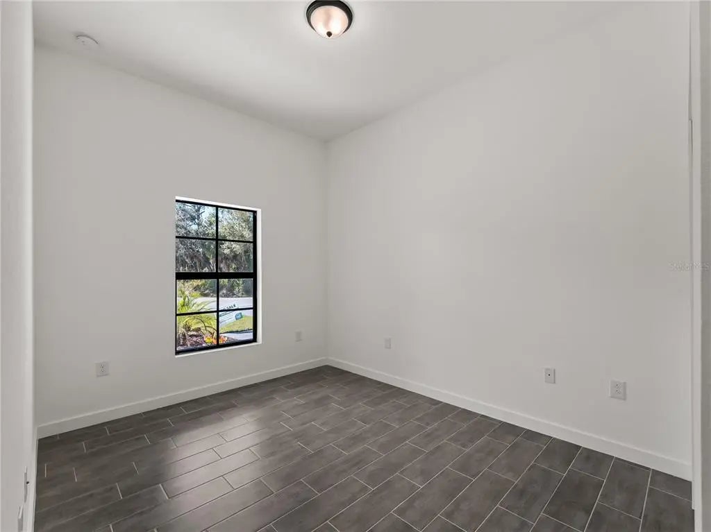 Gulf Shores Realty: 30 158c5ad3bc47bf95eacfe1e5000cf7b8 l