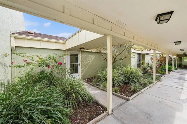 13512 Palmwood Lane, TAMPA