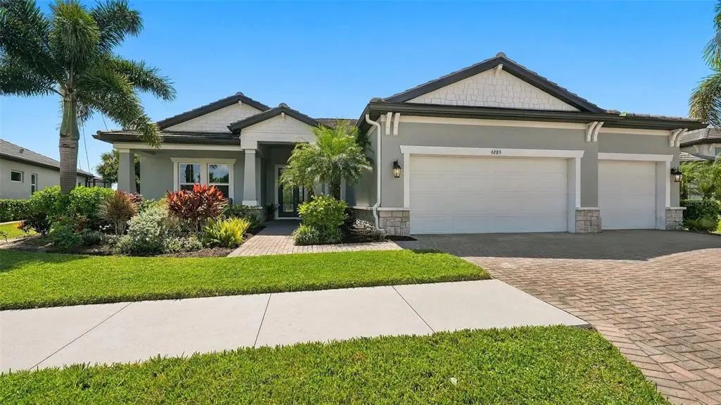 6285 Rivo Lakes Boulevard, SARASOTA