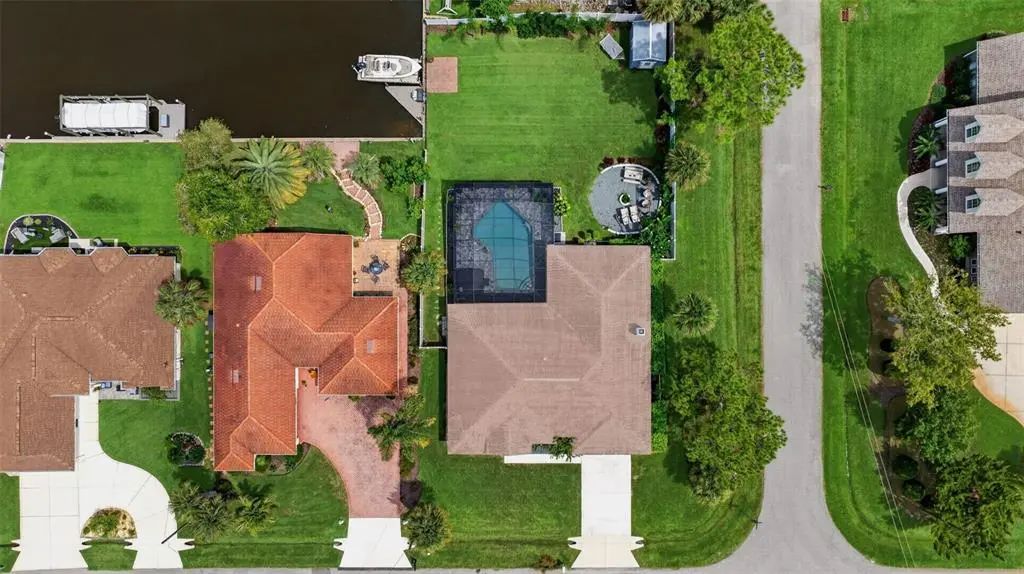 16 Cherrytree Court, PALM COAST