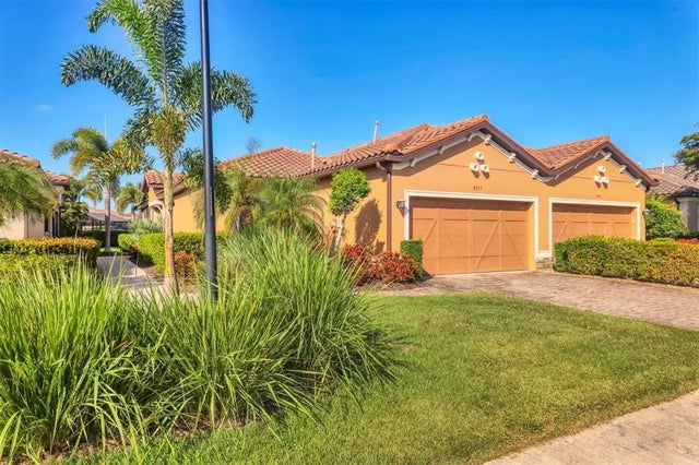 8275 Varenna Drive, SARASOTA