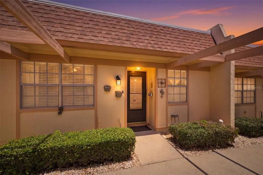 11210 Carriage Hill Drive 5, PORT RICHEY