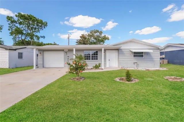 3253 Masonville Loop, HOLIDAY