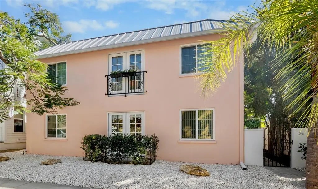 1516 Oak Street, SARASOTA
