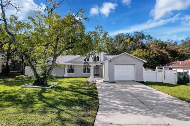 8076 Philatelic Drive, SPRING HILL