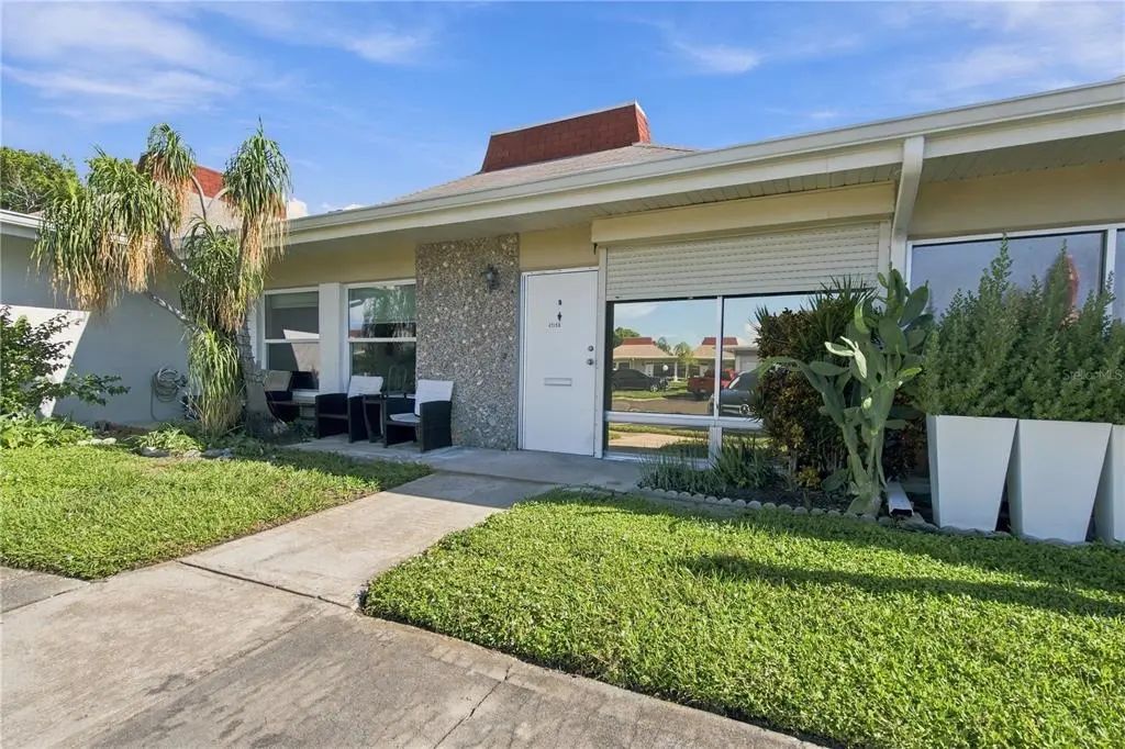 4359 Tahitian Gardens Circle B, HOLIDAY