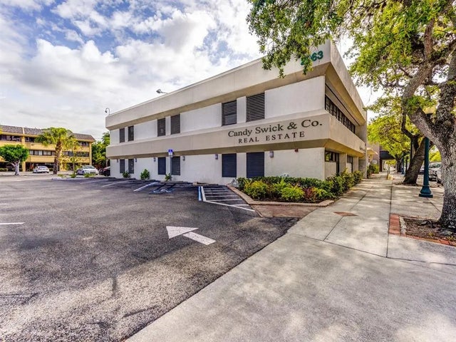 2063 Main Street 102, SARASOTA