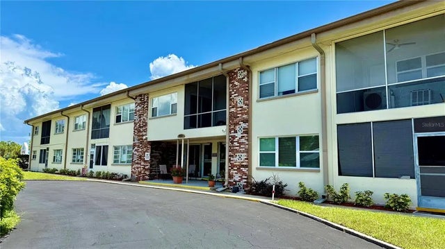 416 73rd Avenue N 206, ST PETERSBURG