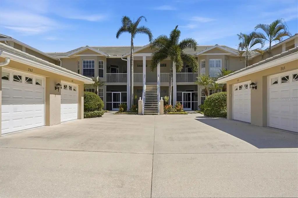 111 Woodbridge Drive 204, VENICE