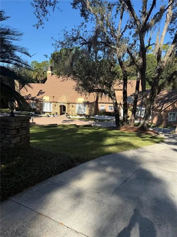 301 Magnolia Lake, LONGWOOD