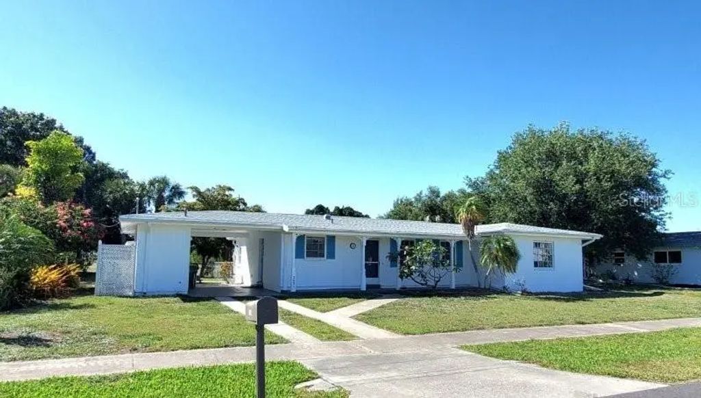 2451 Aquilos Court, PORT CHARLOTTE