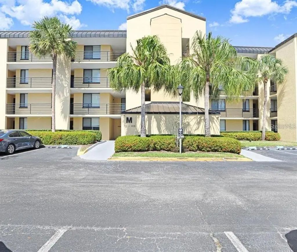 2424 W Tampa Bay Boulevard M205, TAMPA