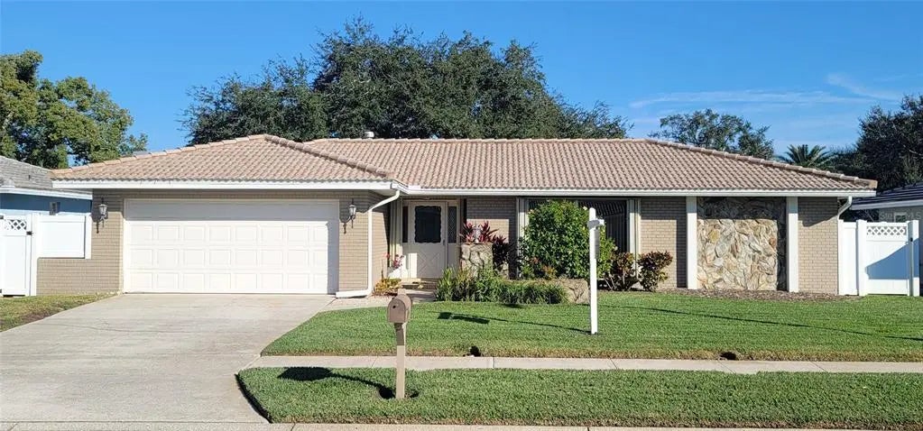 6733 122nd Street, SEMINOLE