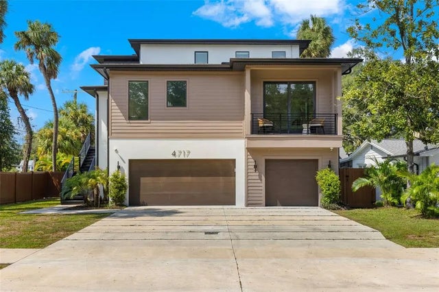 4717 W Estrella Street, TAMPA