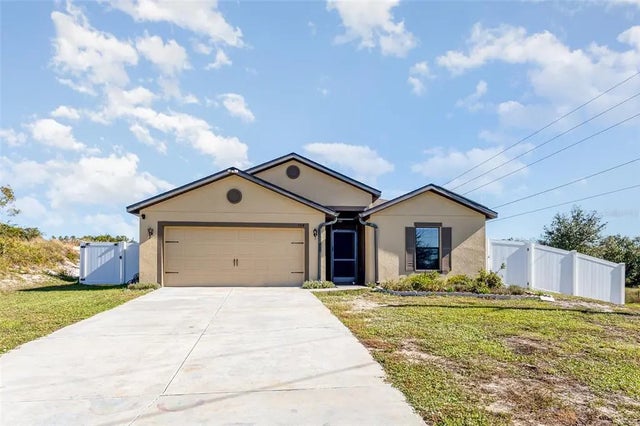 104 Jasmine Circle, KISSIMMEE