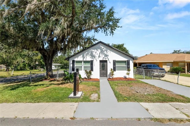 910 E Warren Street, PLANT CITY