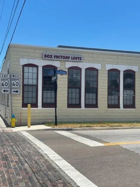 2001 E 2nd Avenue 27, TAMPA