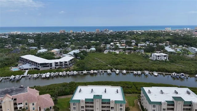 426 Bouchelle Drive 401, NEW SMYRNA BEACH