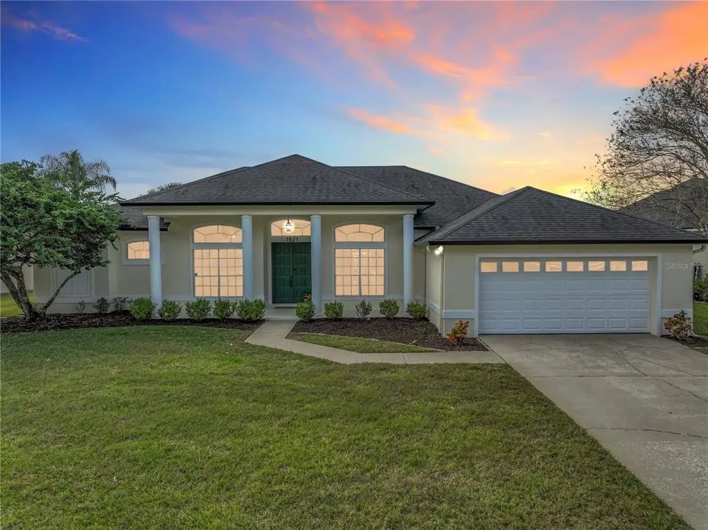 1821 Carillon Park Drive, OVIEDO