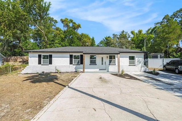 7106 Lynwood Drive, TAMPA