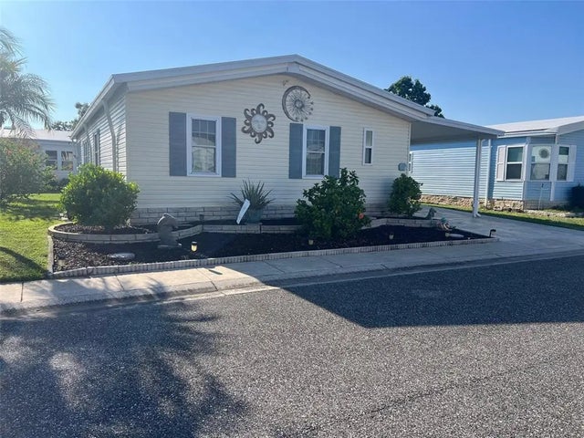 1001 Starkey Road 796, LARGO