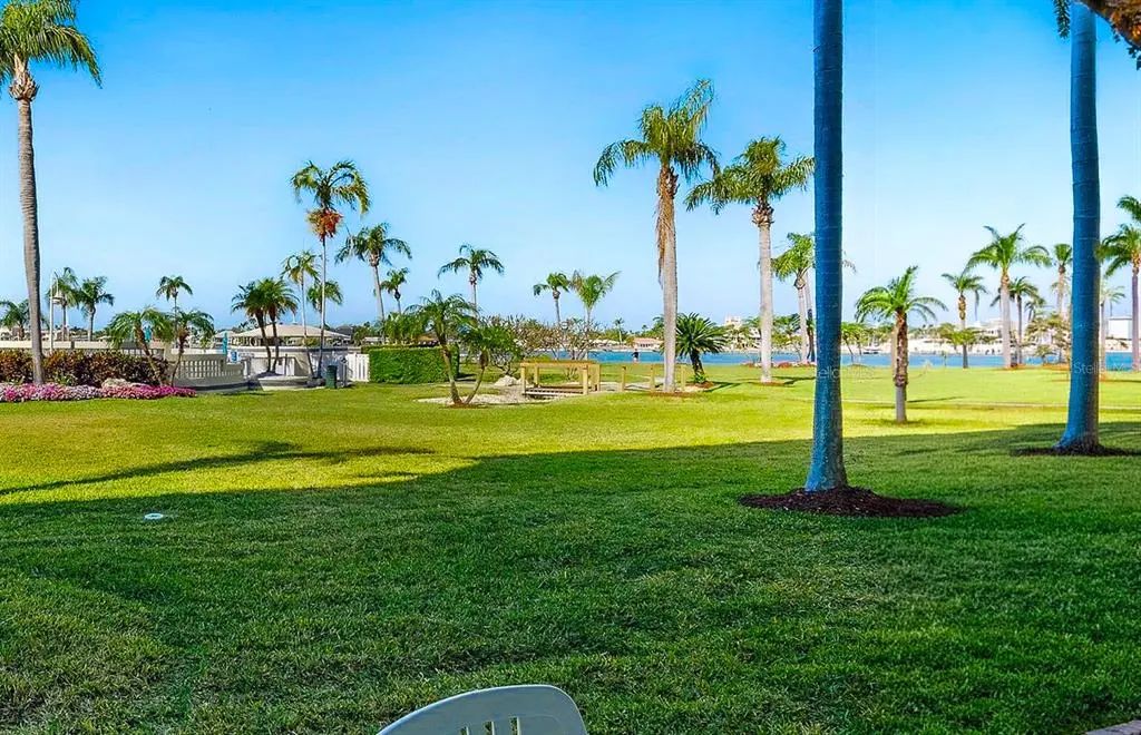 6021 Bahia Del Mar Circle 137, ST. PETERSBURG