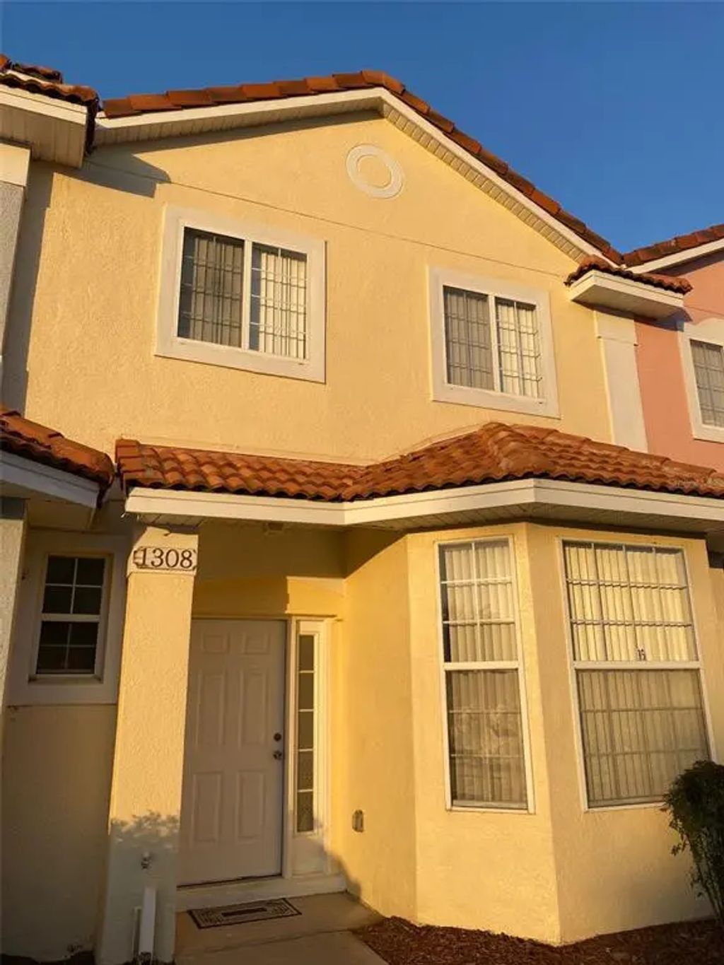 1308 S Beach Circle, KISSIMMEE