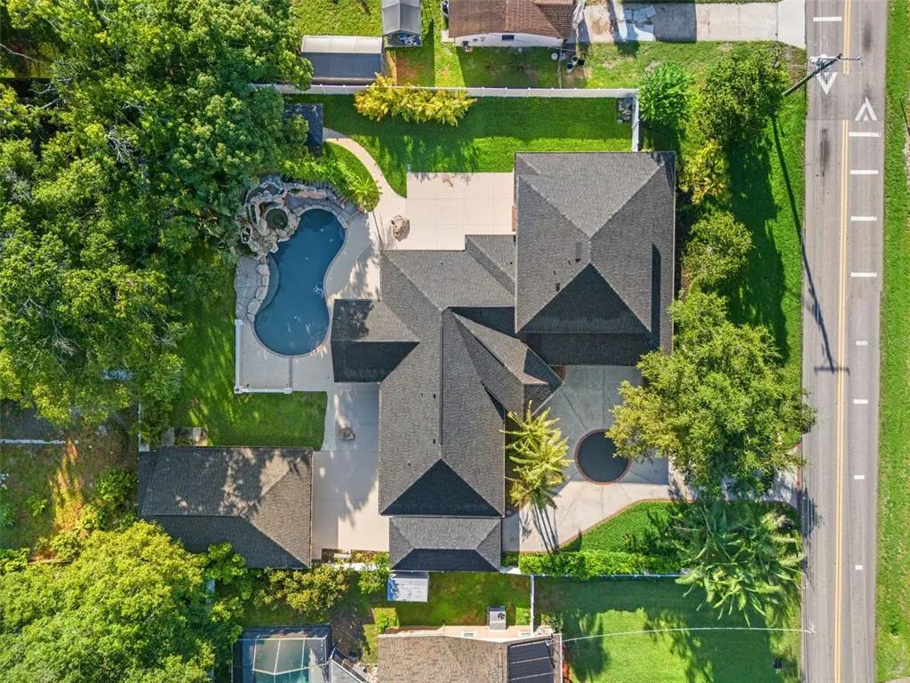 2521 Lake Ellen Drive, TAMPA