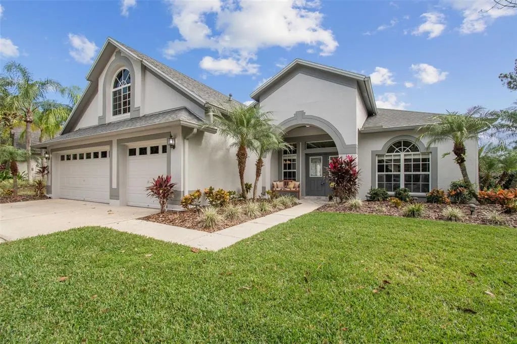 10101 Whisper Pointe Drive, TAMPA