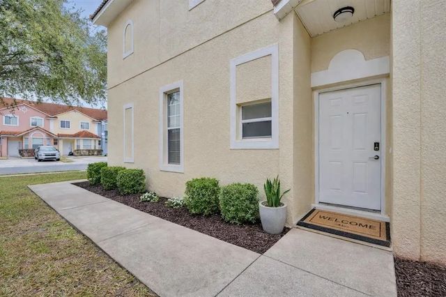1172 S Beach Circle, KISSIMMEE