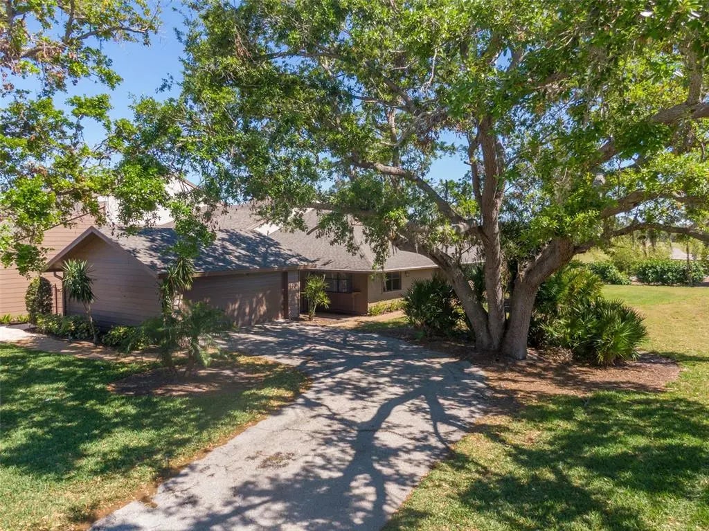 5604 Doral Drive, SARASOTA