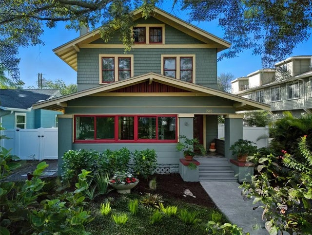240 9th Avenue N, ST PETERSBURG