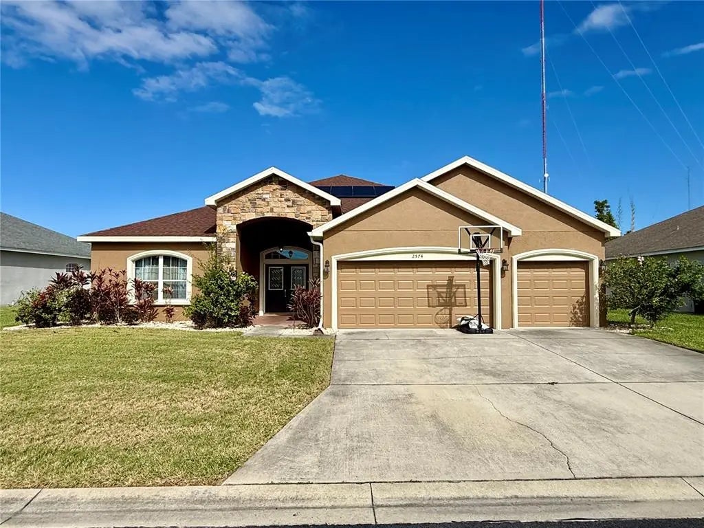 2574 Highlands Creek Way, LAKELAND